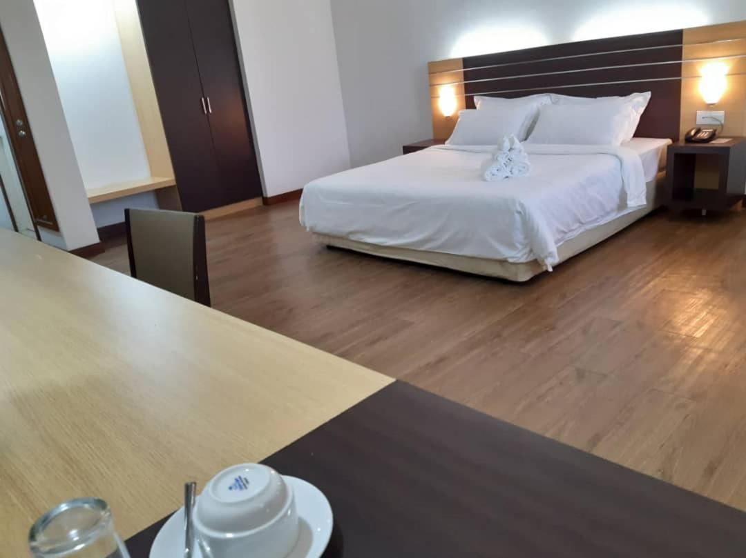 Sara Hotel Labuan Zewnętrze zdjęcie