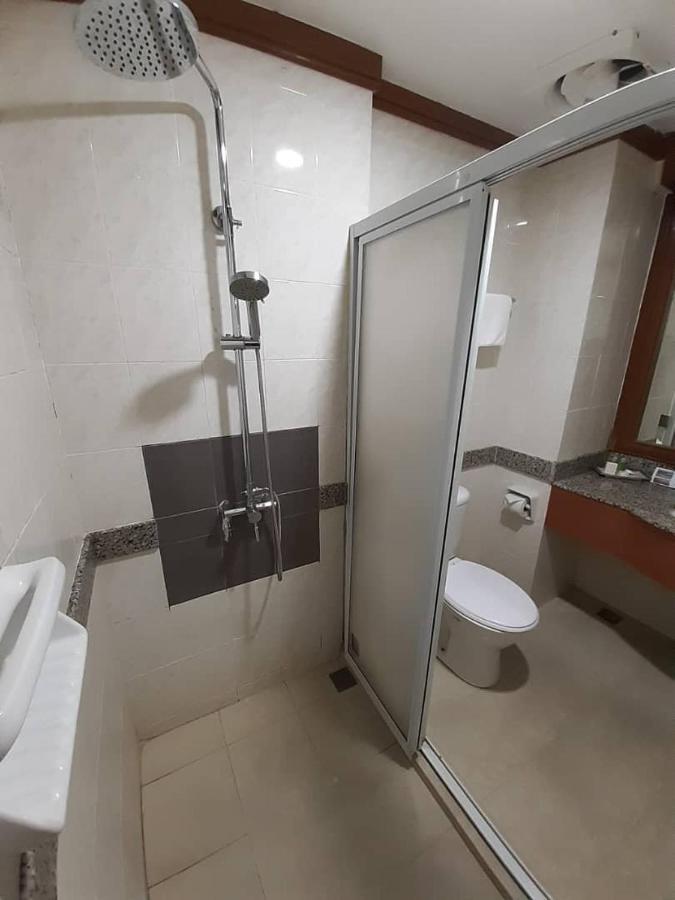 Sara Hotel Labuan Zewnętrze zdjęcie