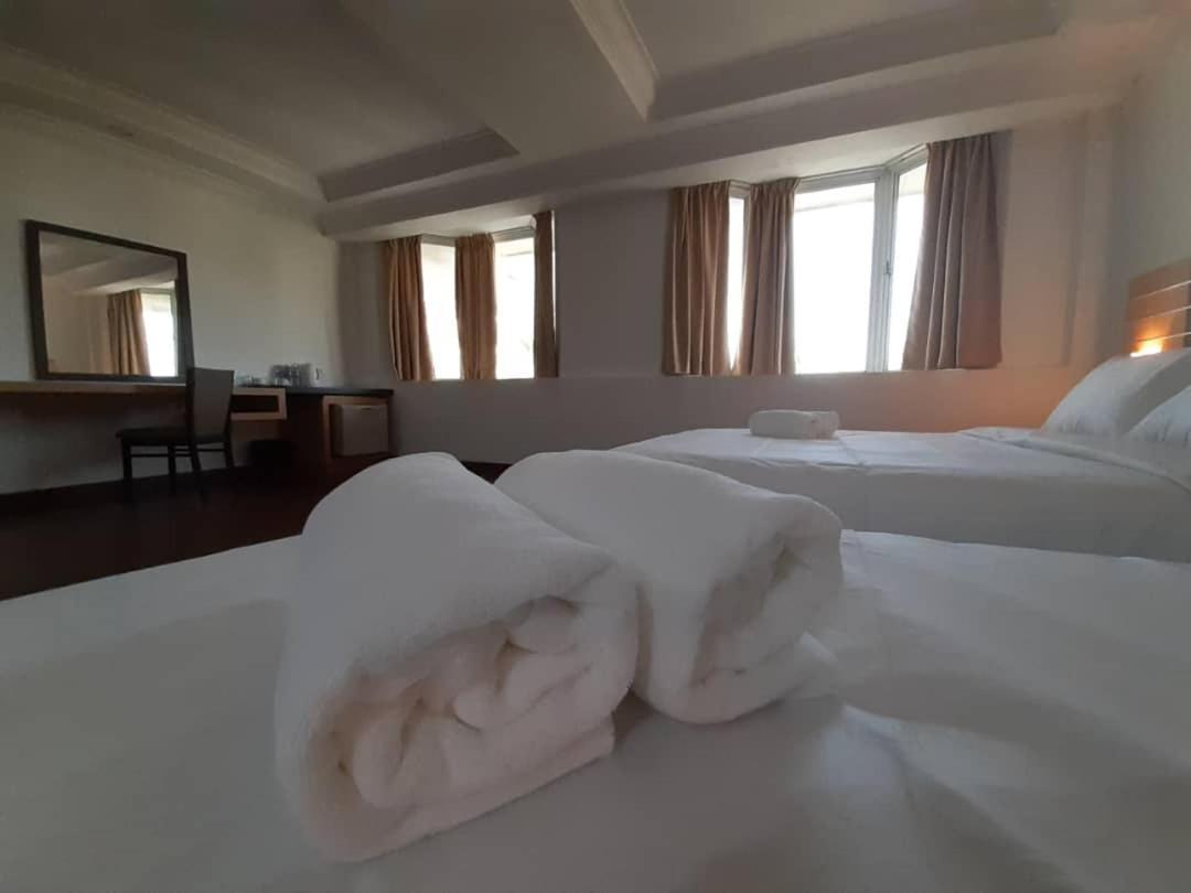 Sara Hotel Labuan Zewnętrze zdjęcie